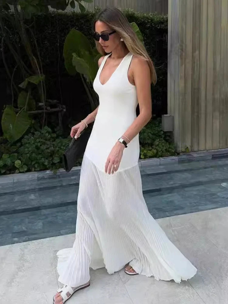 Tossy Knitted V-neck Elegant Long Dress Sexy Sleeveless Slim Stitching Folds Beach Vacation Female White Dress Knitwear Outfits 240806