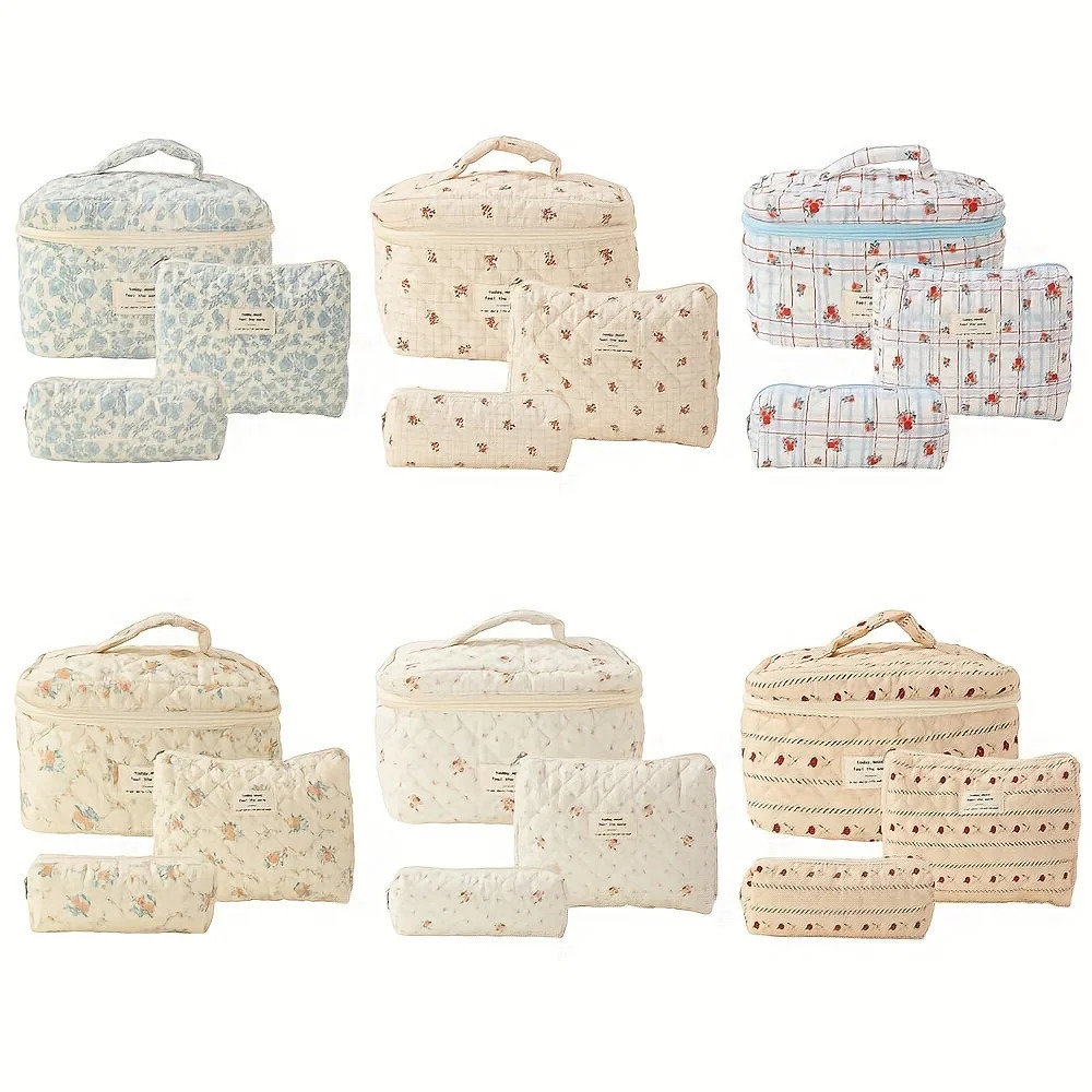Large Travel Quilted Makeup Bag for Women Floral Cotton Cosmetic Bag Coquette Aesthetic Floral Toiletry Organizer Bag 240807
