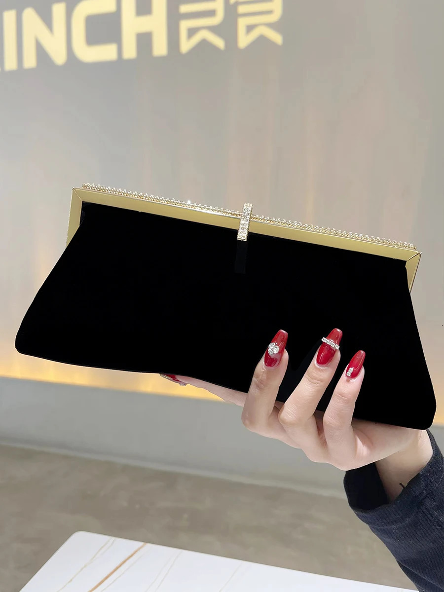 Black Velvet Dinner Clutch Wedding Handbag Annual Meeting Small Bag with Formal Wallet Single Shoulder Fashion Evening 240806Z