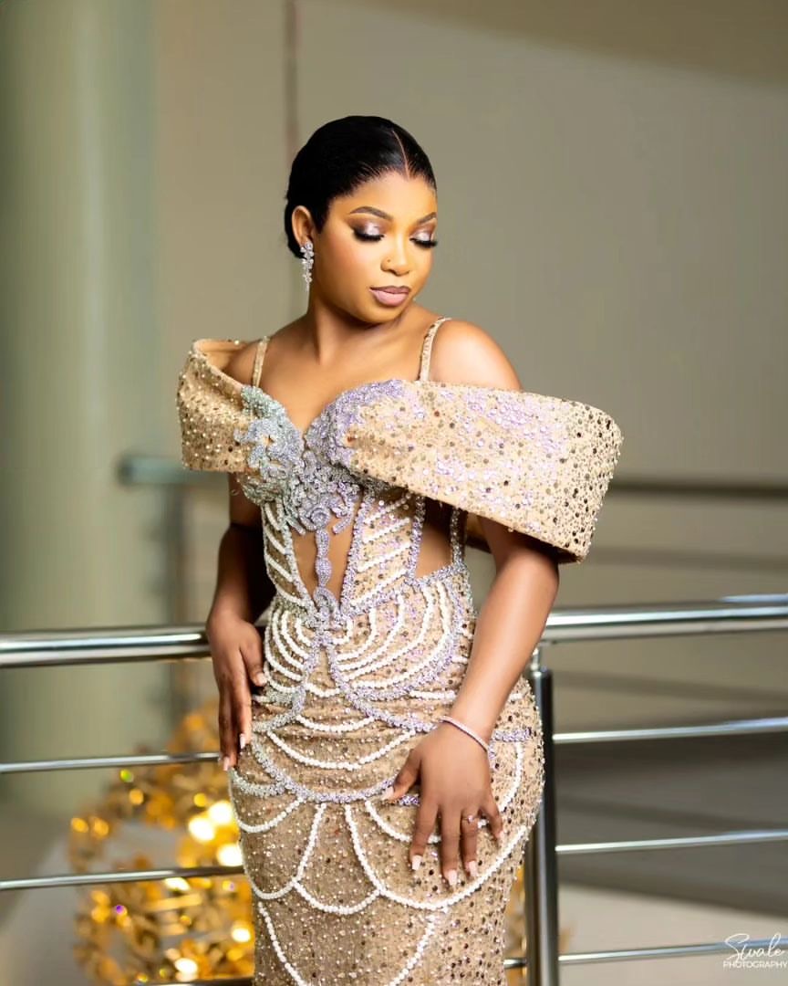 2024 Plus Size Gold Mermaid Prom Dress Lacefull Promdress Crystals Beaded Evening Formal Party Second Reception Birthday Engagement Gowns Dresses ZJ64