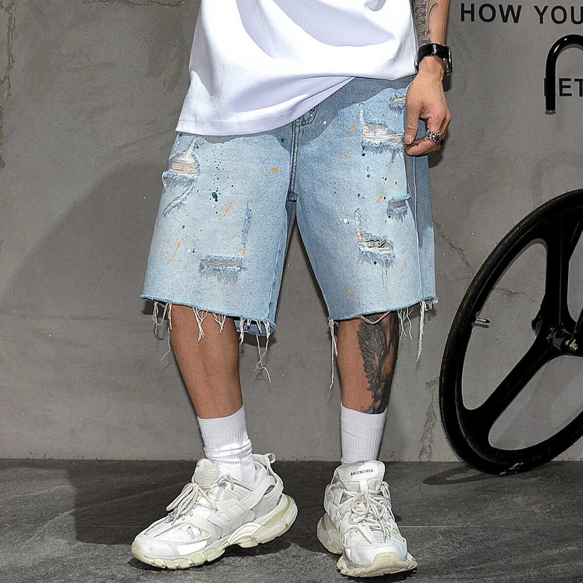 American Streetwear Ripped Denim Shorts For Men Korean Fashion Baggy Jorts Kpop Blue Shorts Summer Trend Skateboard Pants Male 240806