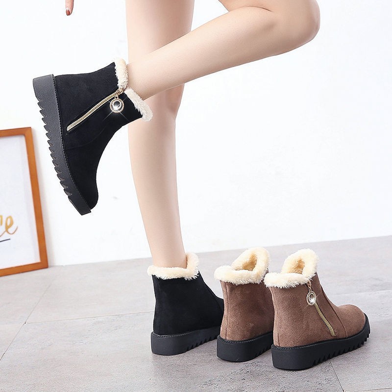 2024 Fashion Plush Warm Snow Womens Winter New Flat Short Boots Soft Mom Cotton Shoes Thick Bottom Side Zipper 8844