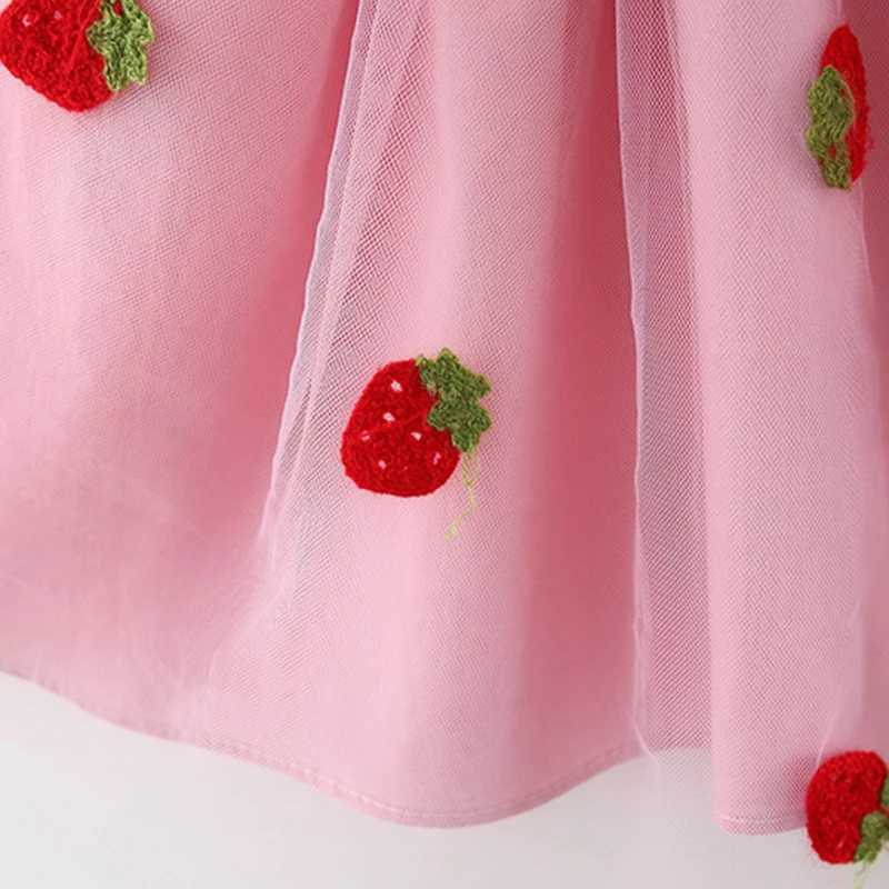 Summer girl dress cute and lovely denim mesh strawberry embroidery princess dress party dressW240720