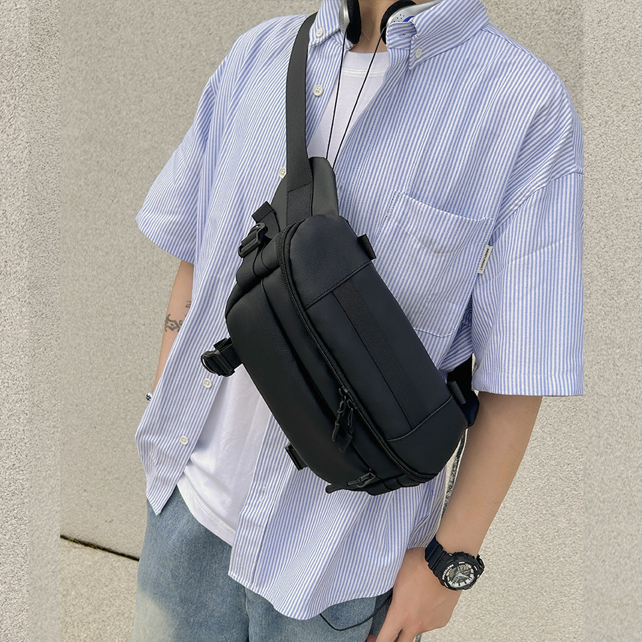 Fashion trend crossbody bag Japanese elements large capacity chest bag new casual bag Fanny pack sports bag chest bag