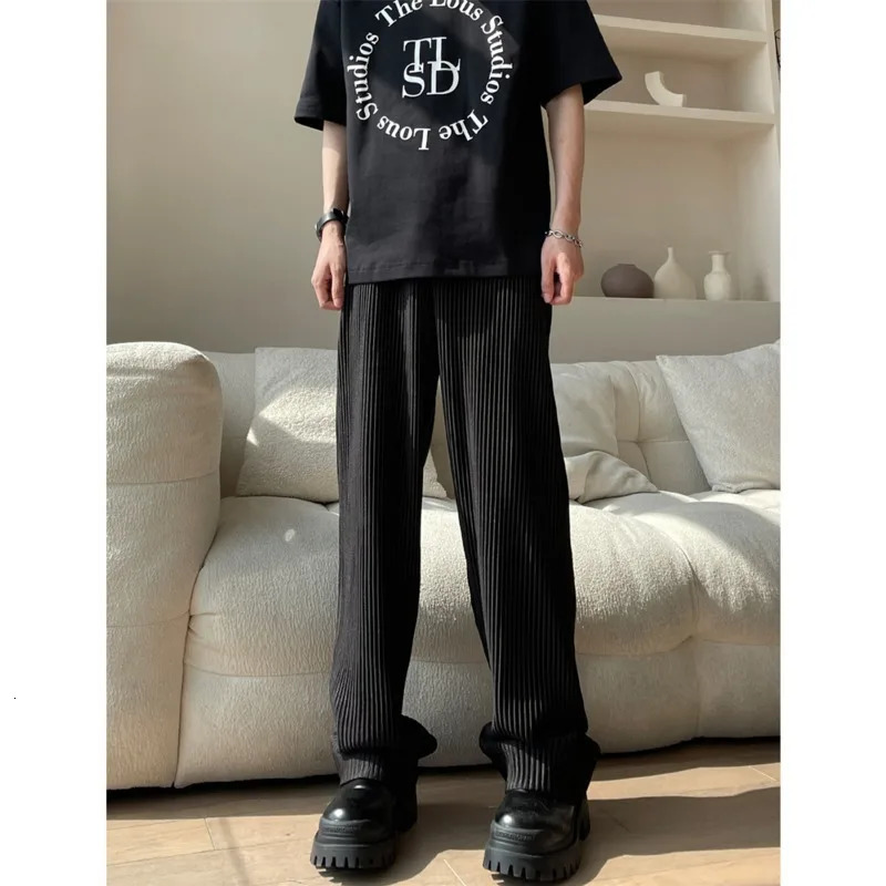 Summer Pleated Pants Men Fashion Oversized Ice Silk Pants Men Japanese Streetwear Loose Straight Pants Mens Casual Trousers 240807