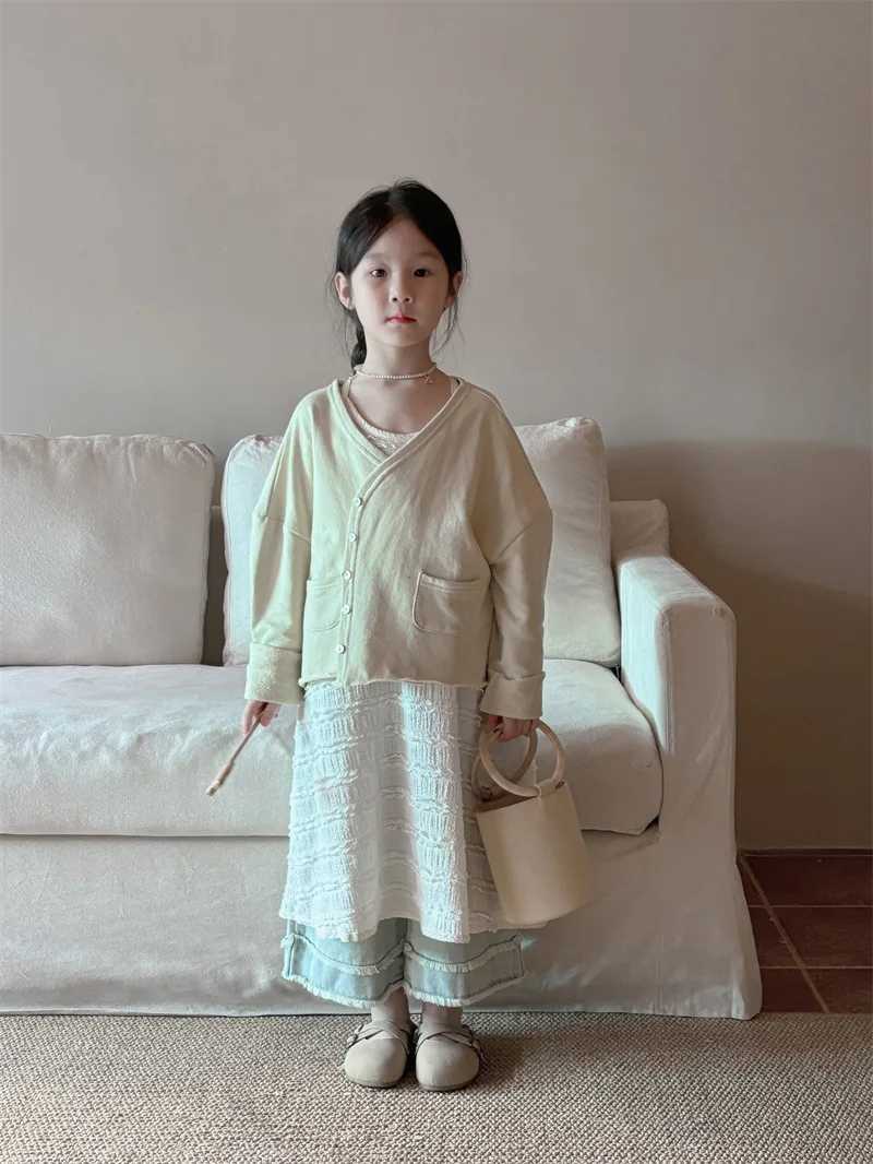 Jeans Girls Spring Autumn fashion Light jeans with r hem wide leg denim pants loose jeans
