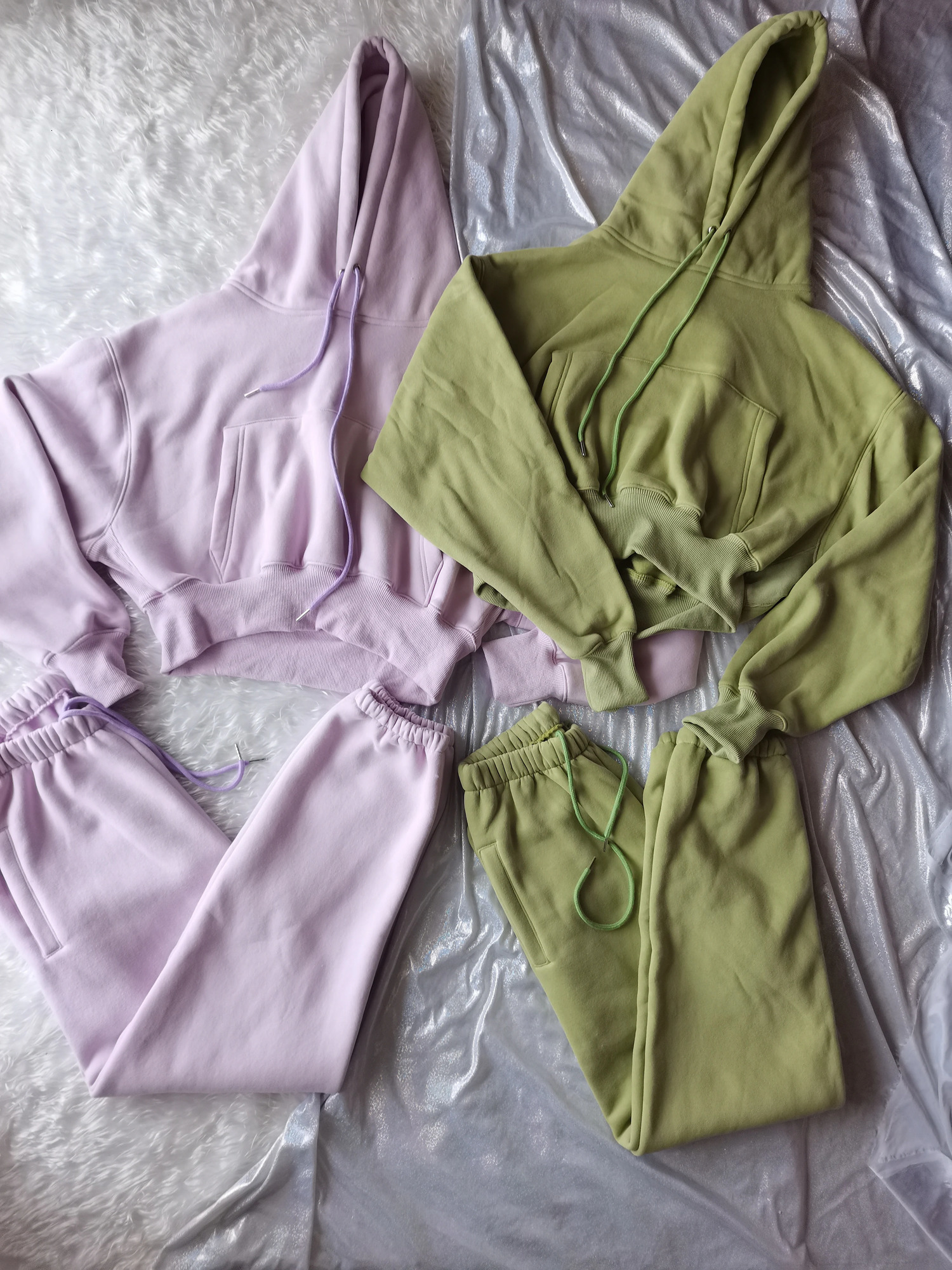 Wholesale Fall Winter Fleece Crop Hoodies and Pants 2 Piece Set Tracksuit Women Sports Outfits Two Piece Suit Mujer Solid Casual 240807