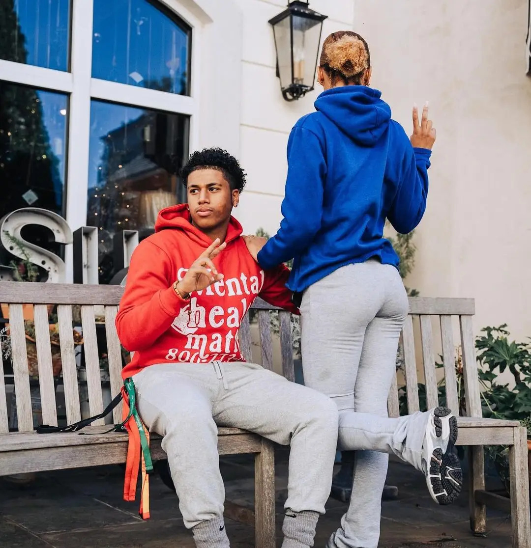 Retro street Mental Health Matters hoodie mens and womens long-sleeved casual loose y2k Couples clothing sweatshirts 240807