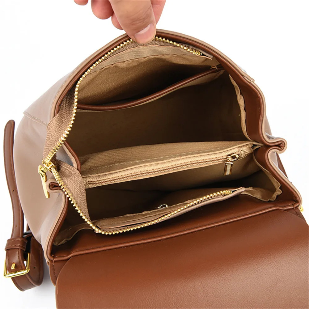 Vintage Backpack Women Leather Shoulder Backpack Fashion School Bag for Girls High Quality Leisure Shoulder Travel Bag Sac A Dos 240806