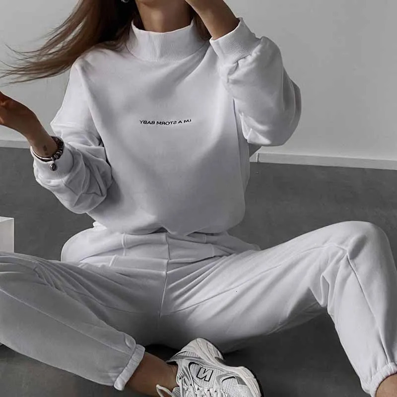 Women Tracksuit 2 Piece Set Sweatshirt And High Waist Sports Pants Warm Suit Autumn Winter Ladies Fashion Sportswear Set 240807