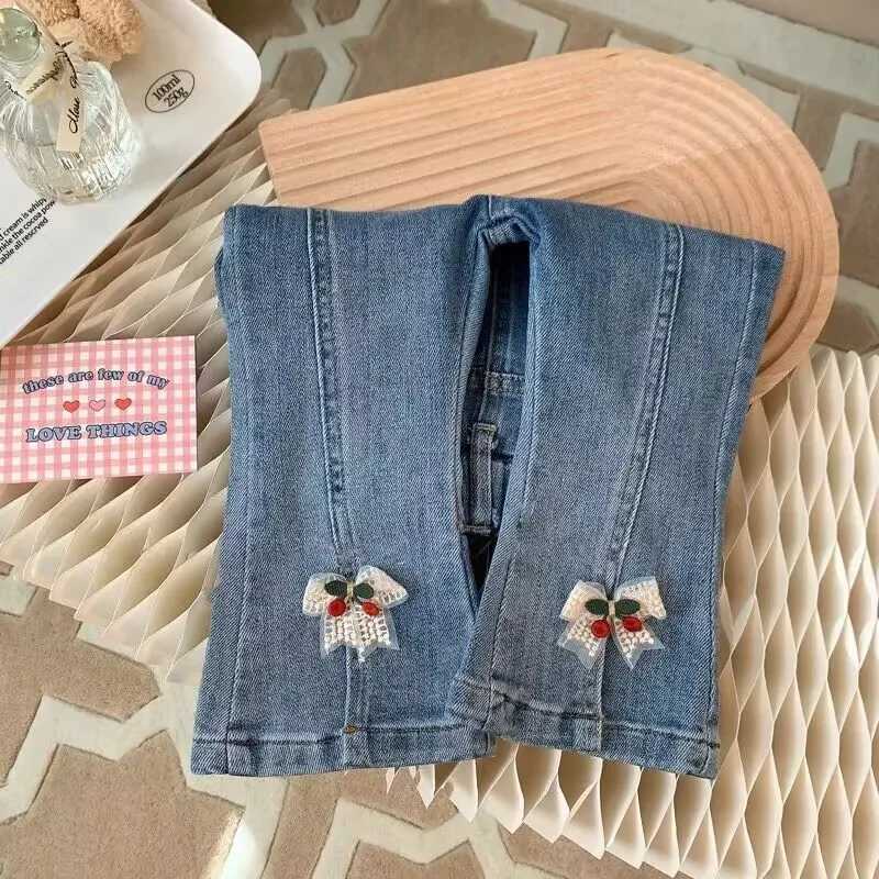 Jeans Girls pants 2023 Spring and Autumn Outwear Slim fitting jeans Childrens flared pants Little girls stretch denim pants