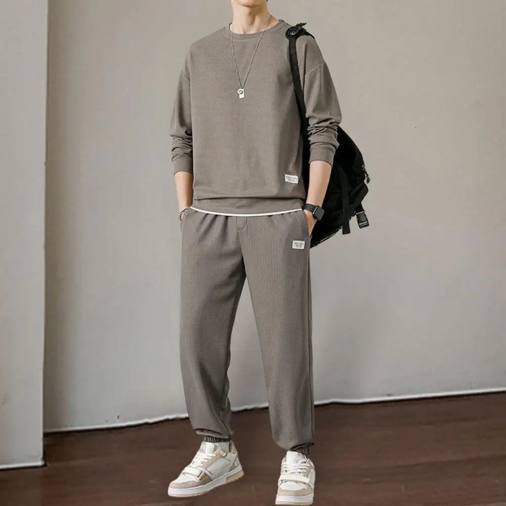Men Casual Two-piece Set Mens Waffle Texture O-neck Long Sleeve Top Elastic Waist Sweatpants Set Solid Color Casual for Spring 240813