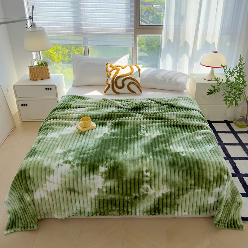 1pc Gradient Green Flannel Thickened Stripe Blanket Multi-Purpose Fluffy Soft Warm Comfortable For Bedroom Sofa Travel Shawl 240806