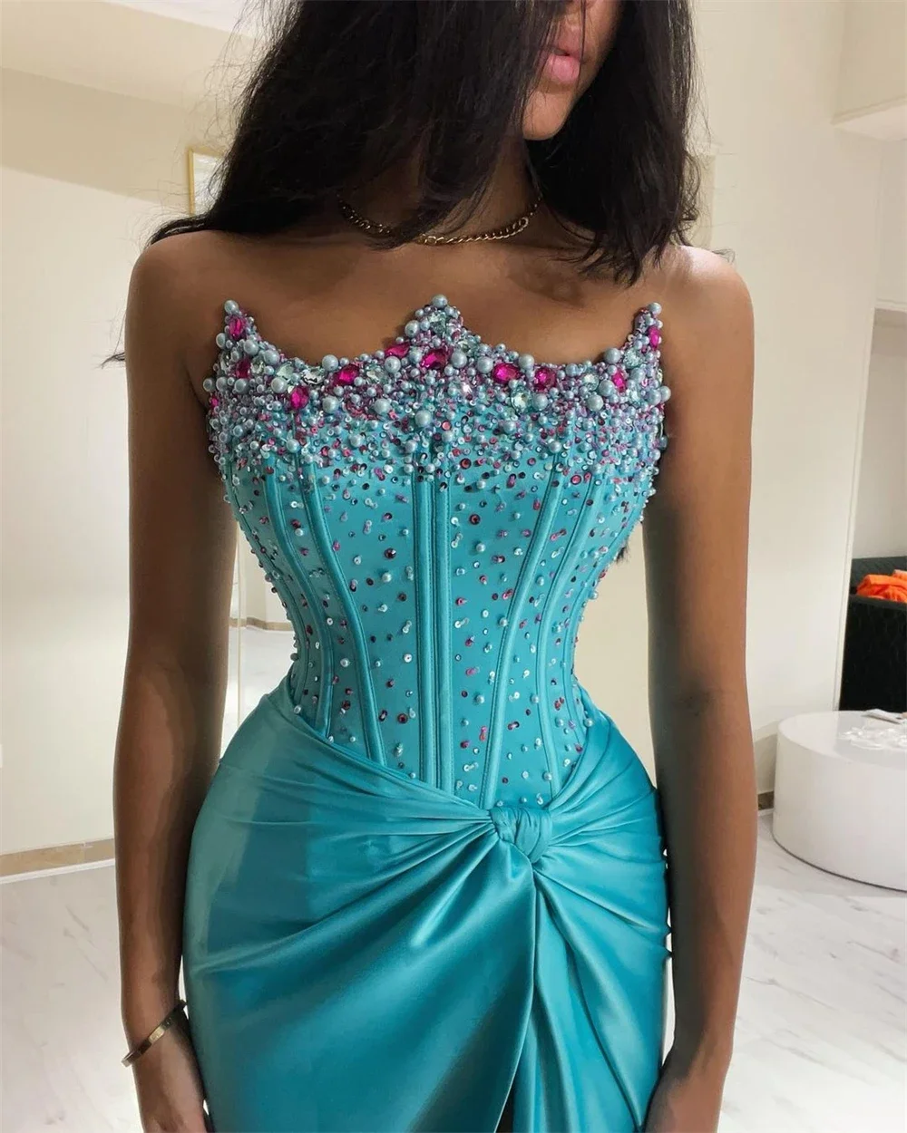 Vintage Evening Dresses Strapless Sleeveless Gown Sequins Crystal Beaded Side Split Dress Party Prom Custom Made