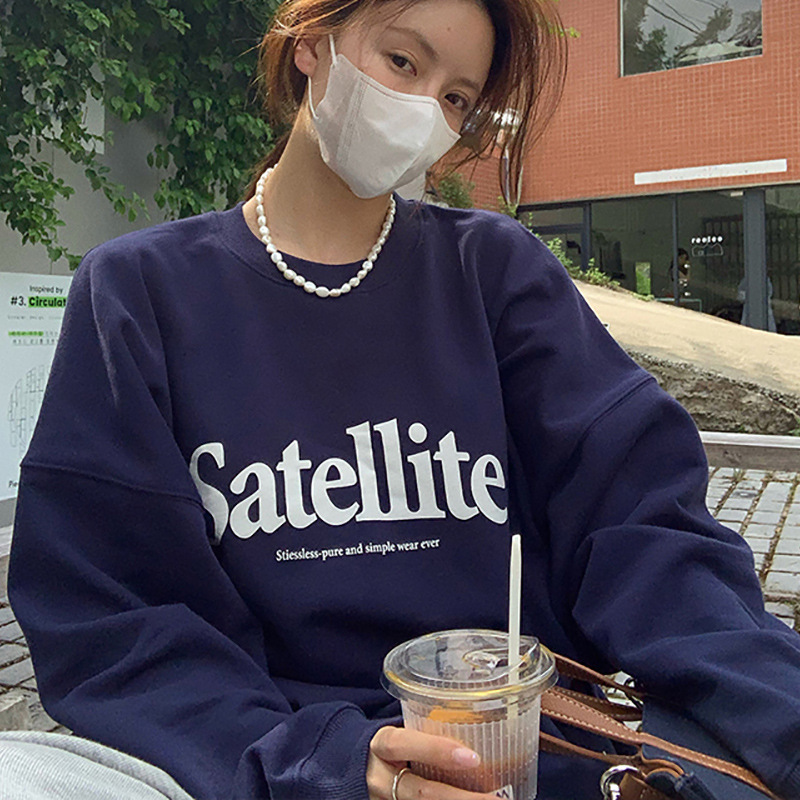 Plush loose casual hoodie for women in autumn and winter, round neck long sleeved base shirt, top, Korean women's clothing