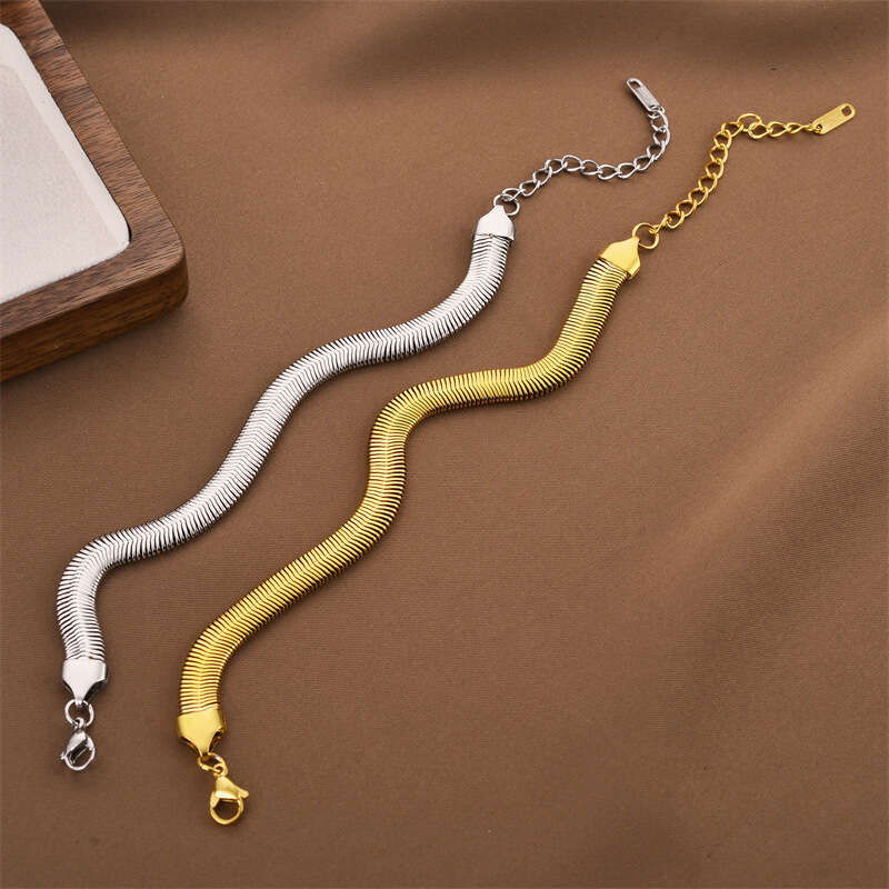 Fashionable minimalist 8mm flat snake bone chain titanium steel bracelet for women, trendy internet celebrity, personalized and niche design, handmade