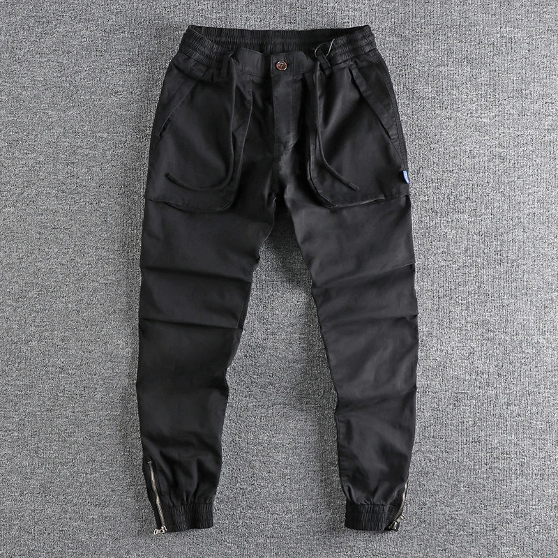 Retro Cargo Pants for Men with Functional Pockets and Distressed Wash 240806