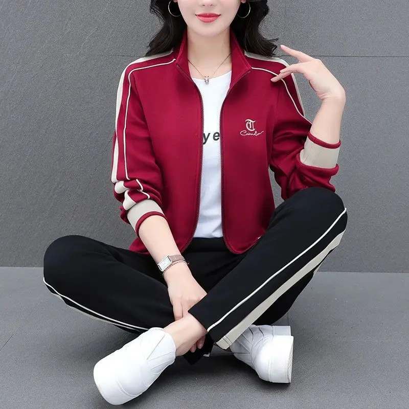 High end sports suit for women in spring and autumn casual running fashion slim fit three piece set 240807