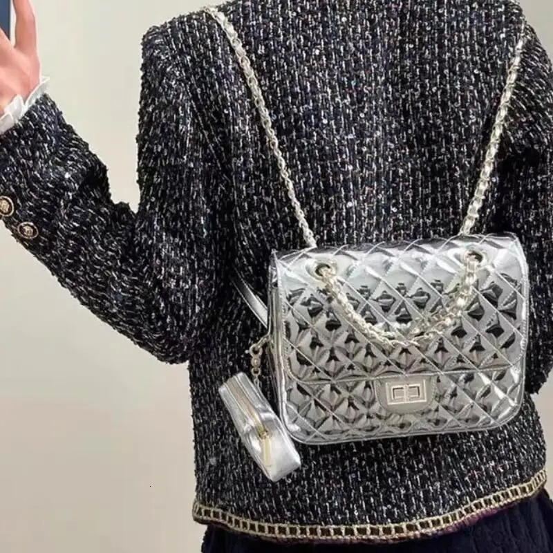 Fashion Womens Backpack High Quality Leather Shoulder Bags Female Star Decor Small School Bags High-end Chain Rhombic Handbags 240806