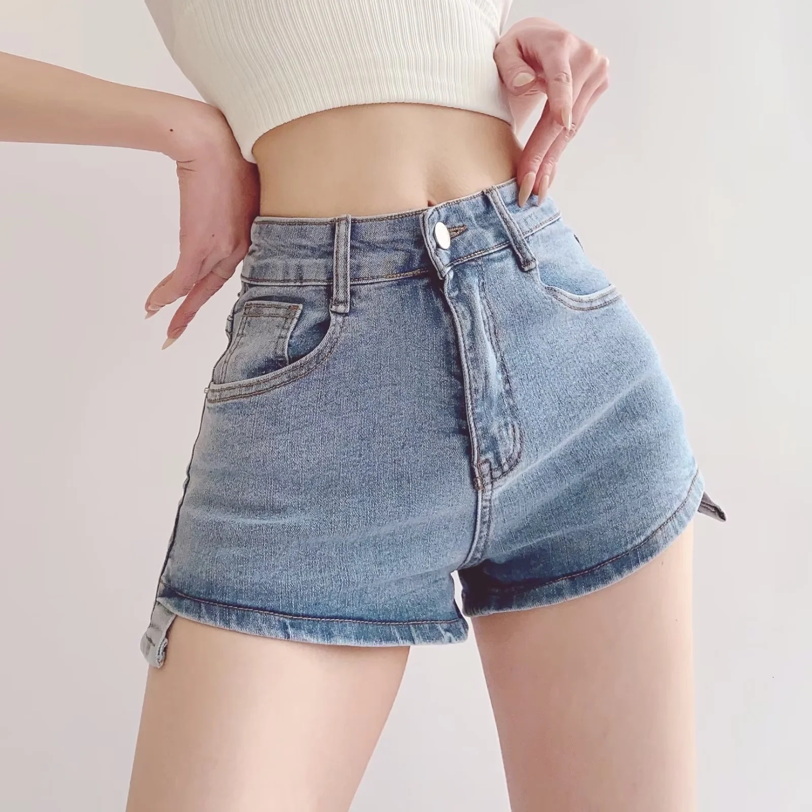 Hot girl outfit high waisted denim shorts for women 2023 summer new street trend front short back long sweet and spicy hot pants