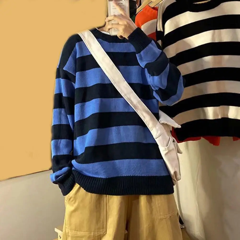 Mens autumn sweater with warm round neck long sleeved zipper comfortable stripes contrasting colors crew collar winter mens clothing 240807