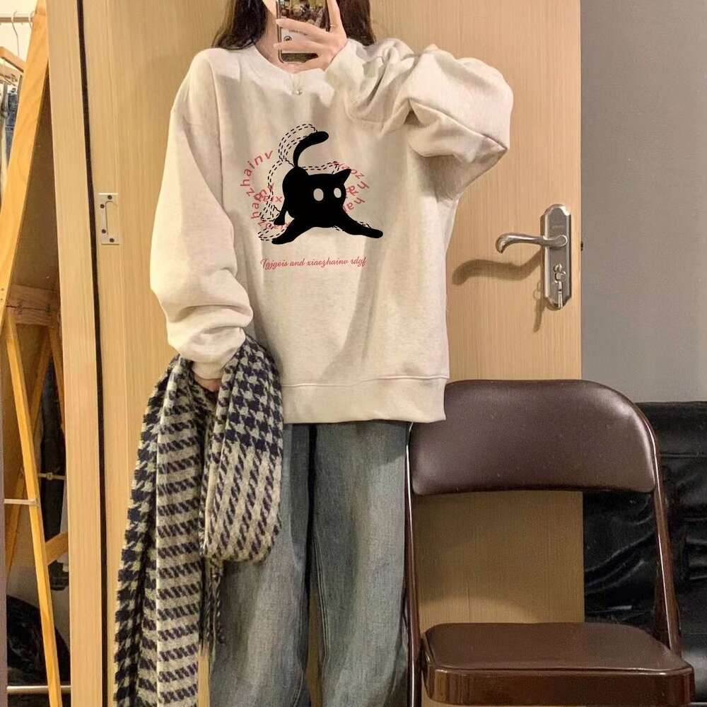 Sweet girl round neck casual plush hoodie women's autumn and winter Korean version loose long sleeved thin top for students to wear externally