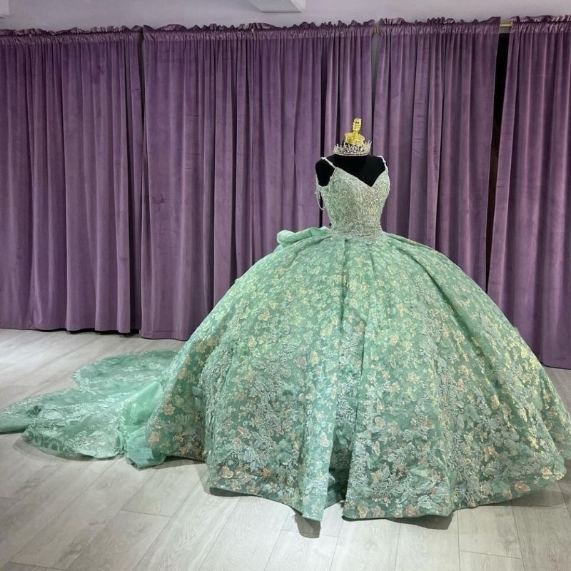 Sage Green Shiny Quinceanera Dresses Applique wer Beading Spaghetti Strap Party Dress Lace Up Ball Gown Sweet 16 Vestidos De 15 Anos