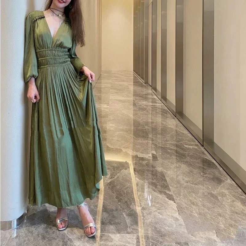 Women Blue or Green Robe Pleated V-Neck Lantern Sleeve Elastic Waist Elegant Midi Dress 240807