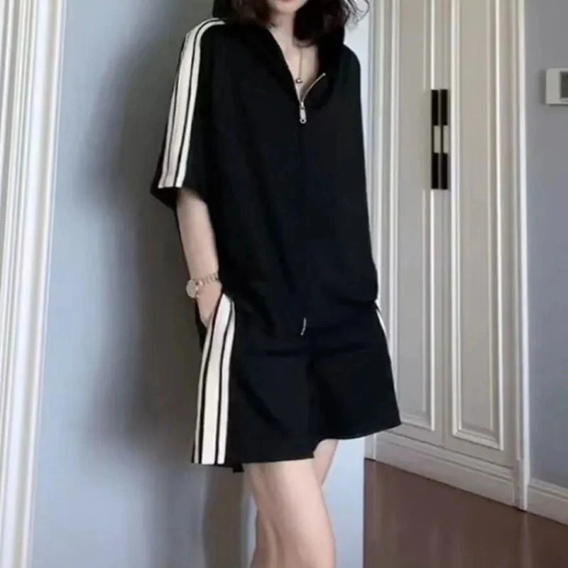 Summer Gothic Street Style Shorts Suits Women Casual Sports Jogger Loose Shorts Two Piece Sets Casual Y2k Harajuku Polo T-shirts 240807