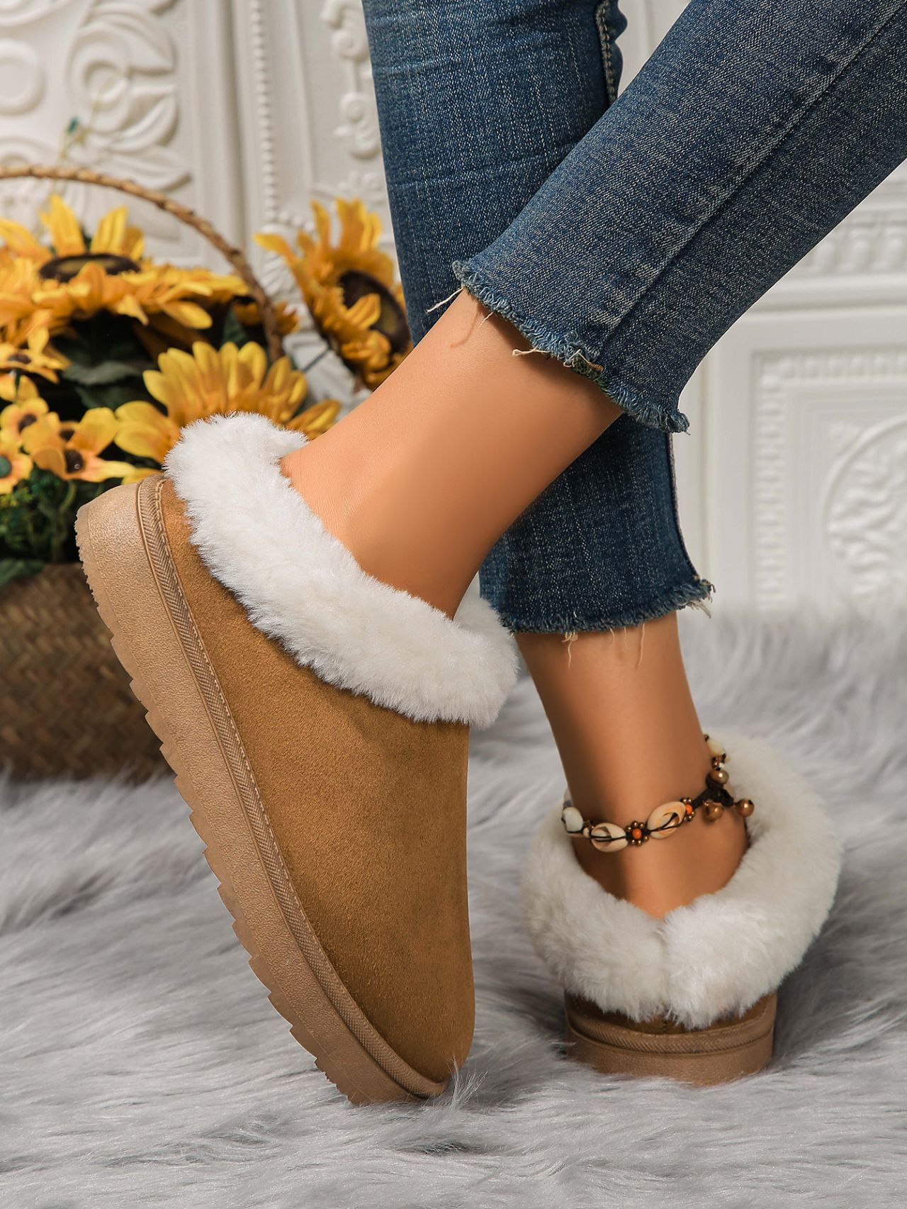 Trendy 2024 Winter Boots: Furry Snow Boots for Women, Comfort & Style