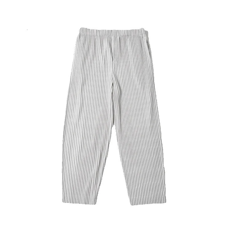 Summer Casual Pants Men Fashion Black Gray Straight Pants Men Streetwear Korean Loose Pleated Pants Mens Ice Silk Trousers S-2XL 240807
