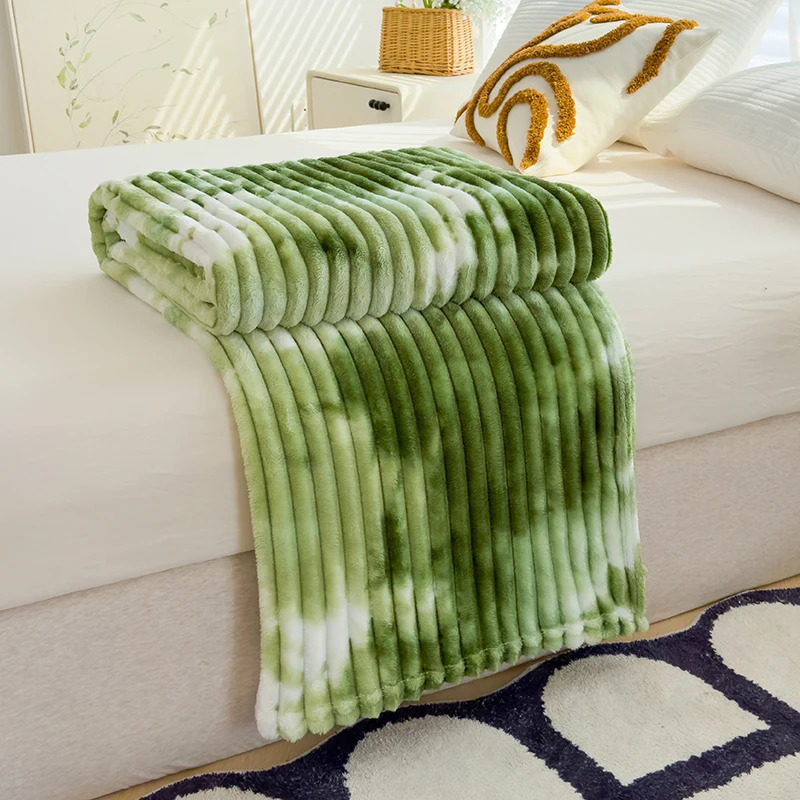 1pc Gradient Green Flannel Thickened Stripe Blanket Multi-Purpose Fluffy Soft Warm Comfortable For Bedroom Sofa Travel Shawl 240806
