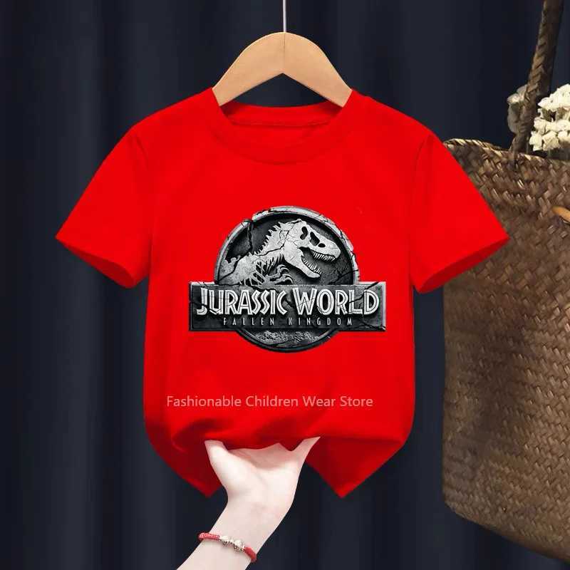 Dino Chic 2024 new dinosaur graphic T-shirt suitable for boys and girls cotton casual short sleeved cool outdoor childrens clothingW240718
