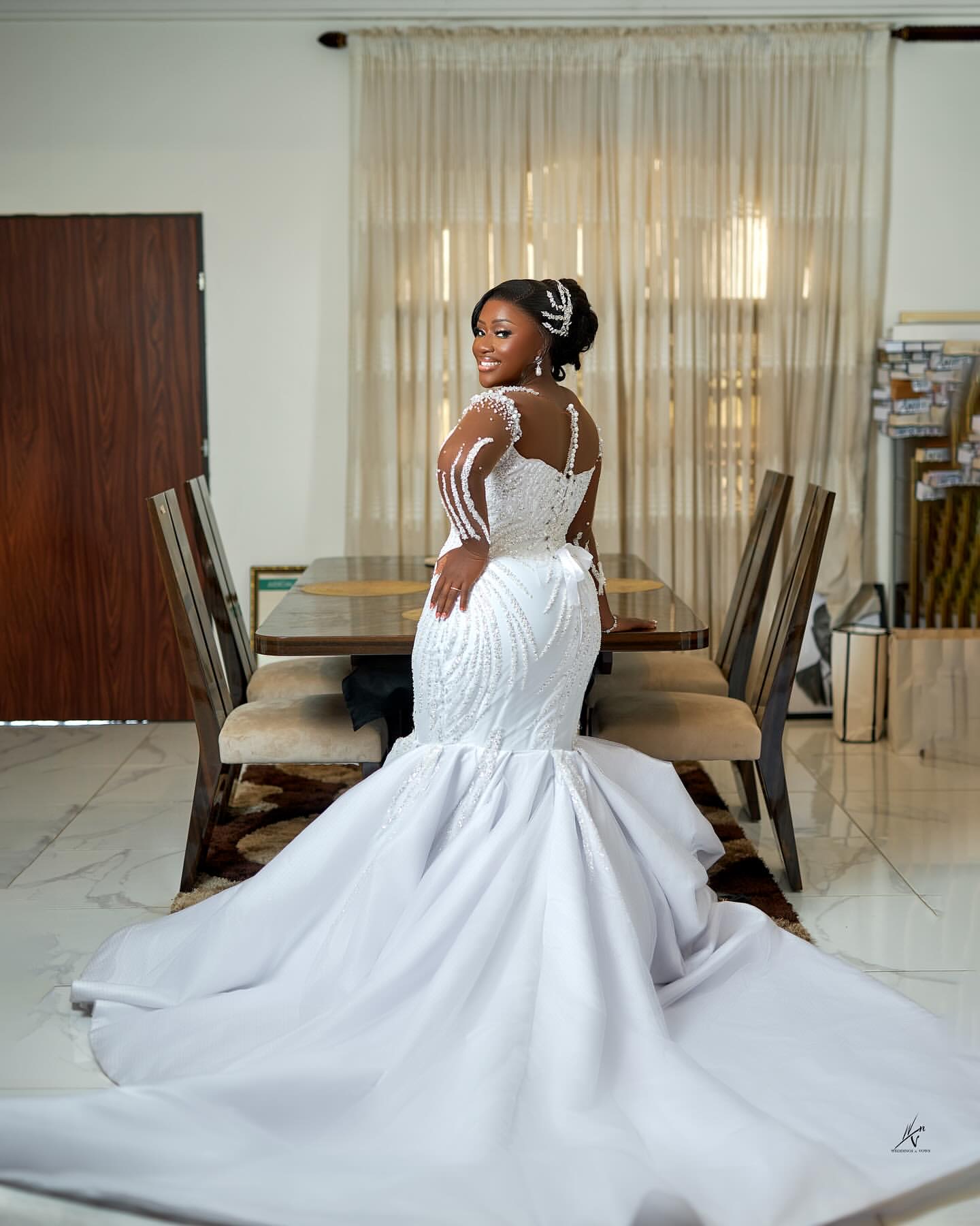 2024 Arabic Aso Ebi Plus Size White Mermaid Wedding Dresses Sequined Beaded Full Sleeves Satin Bridal Gowns Dress Vestidos De Novia ZJ45