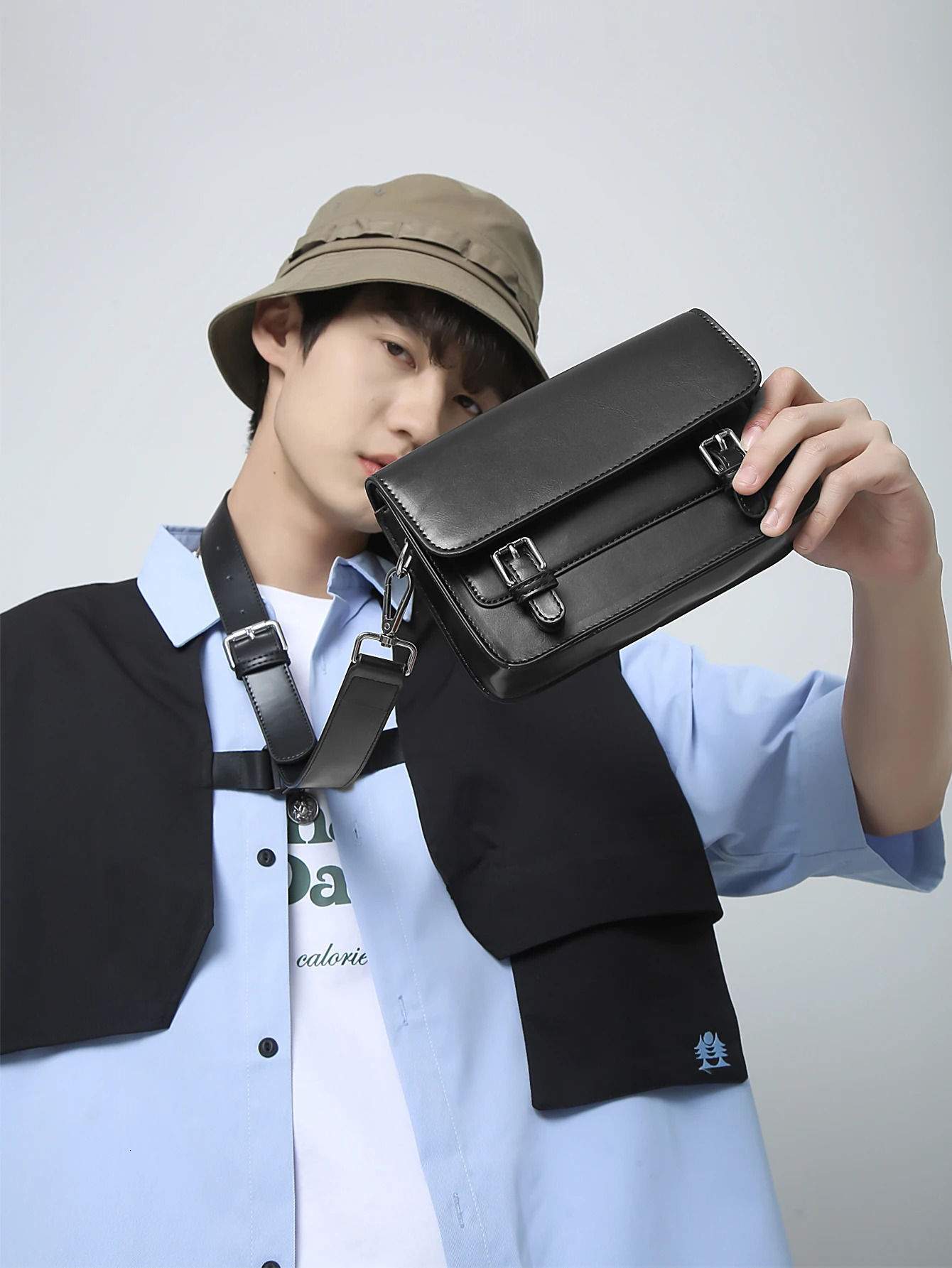 Mini black shoulder retro PU leather cross body mens messenger bag suitable for daily use 240807 06f7