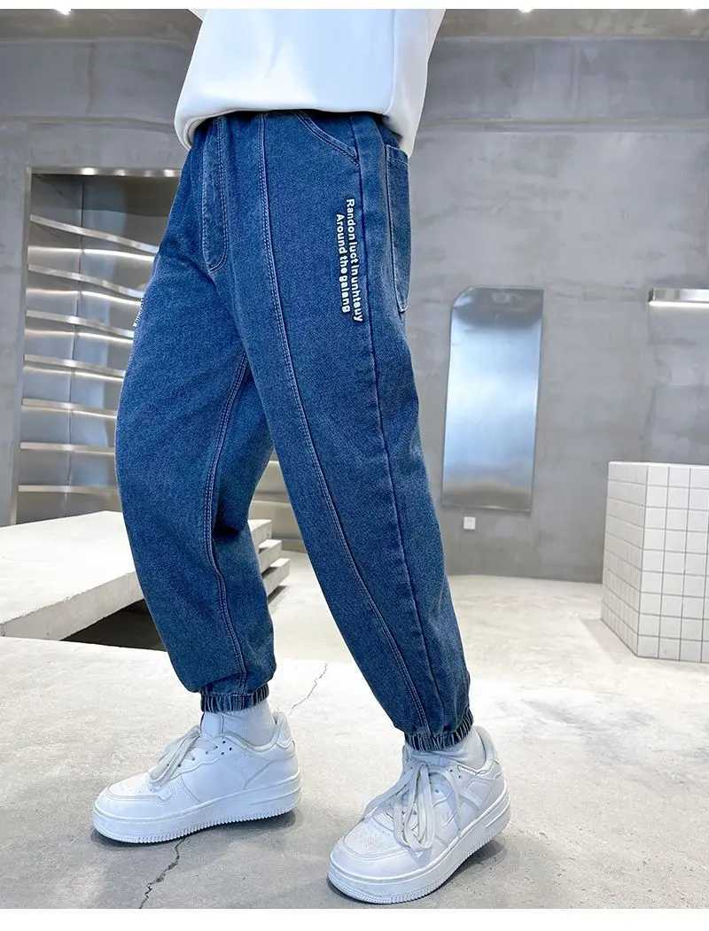 Jeans Boys Jeans Spring and Autumn New Handsome Middle and Big Boys Loose Pants Teenage Boys Jeans Trousers Korean
