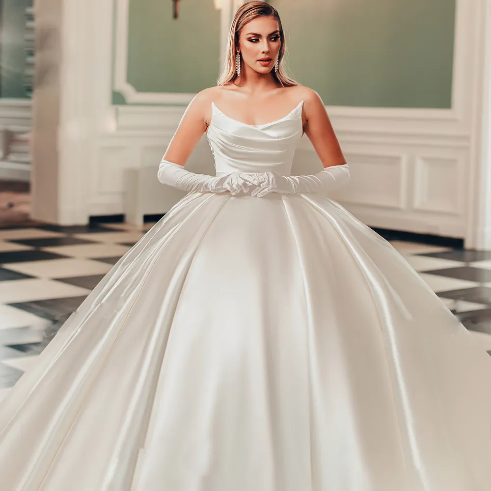 Fabulous 3D-Floral Appliques Pearls Lace V-Neck Ball Gown Wedding Dresses Appliqued Bridal Gown Spaghetti Straps Courp Train Tulle Vestido de Novia 01