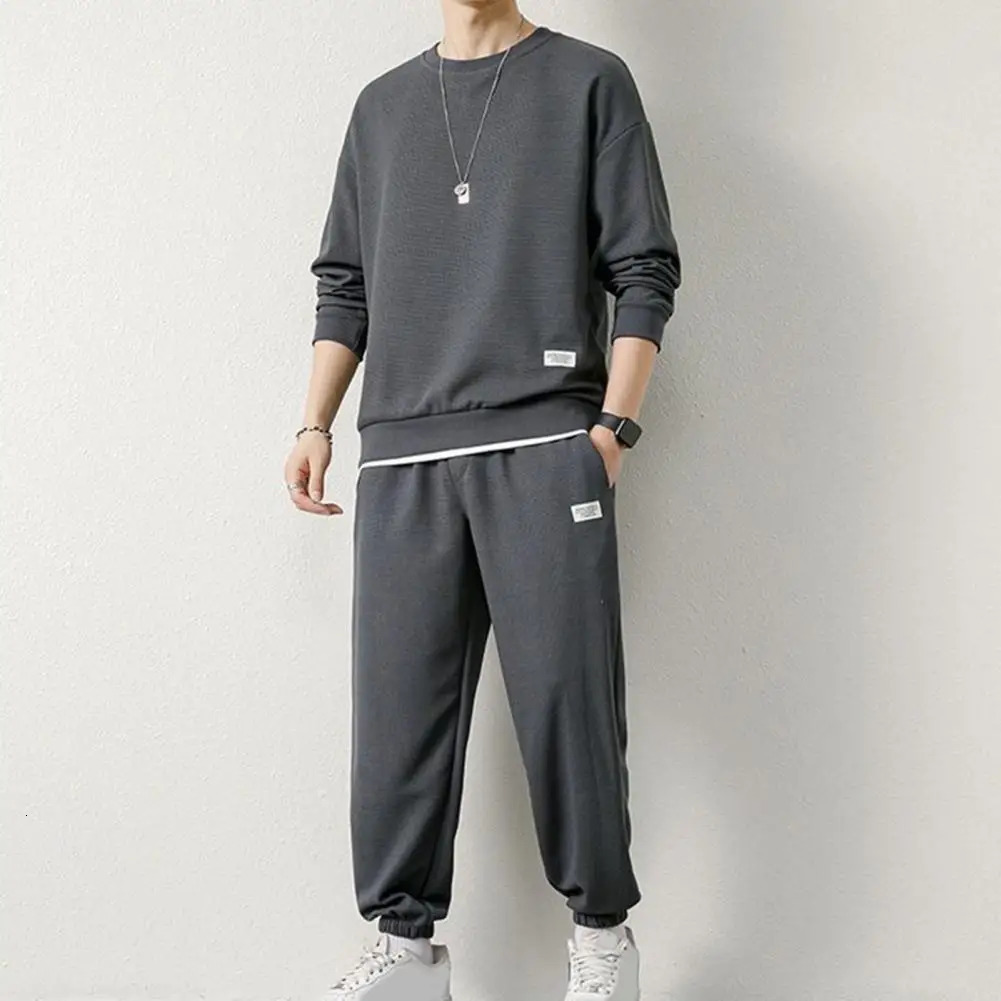 Men Casual Two-piece Set Mens Waffle Texture O-neck Long Sleeve Top Elastic Waist Sweatpants Set Solid Color Casual for Spring 240813
