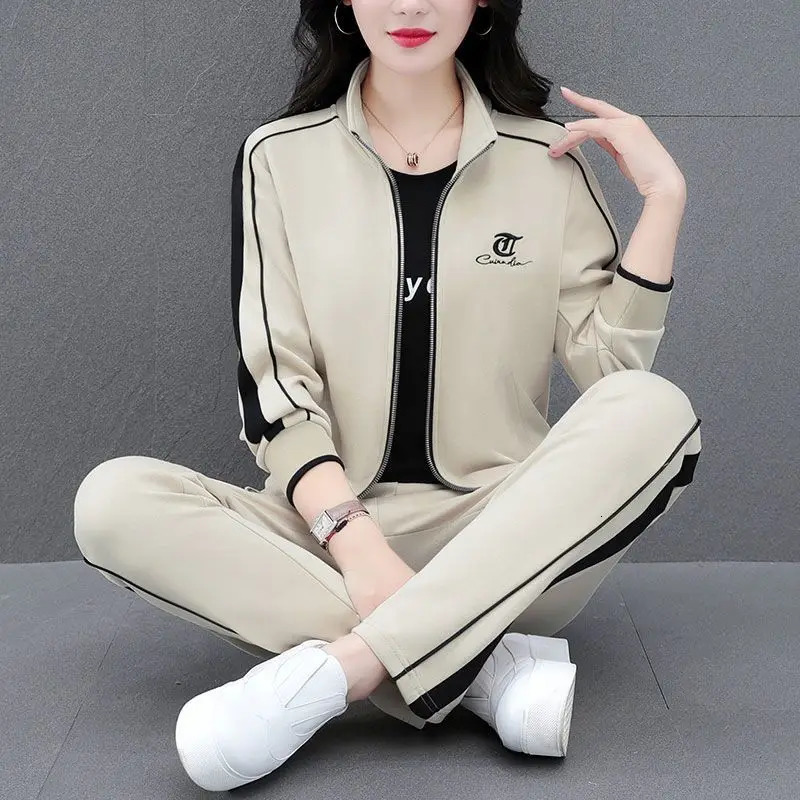 High end sports suit for women in spring and autumn casual running fashion slim fit three piece set 240807