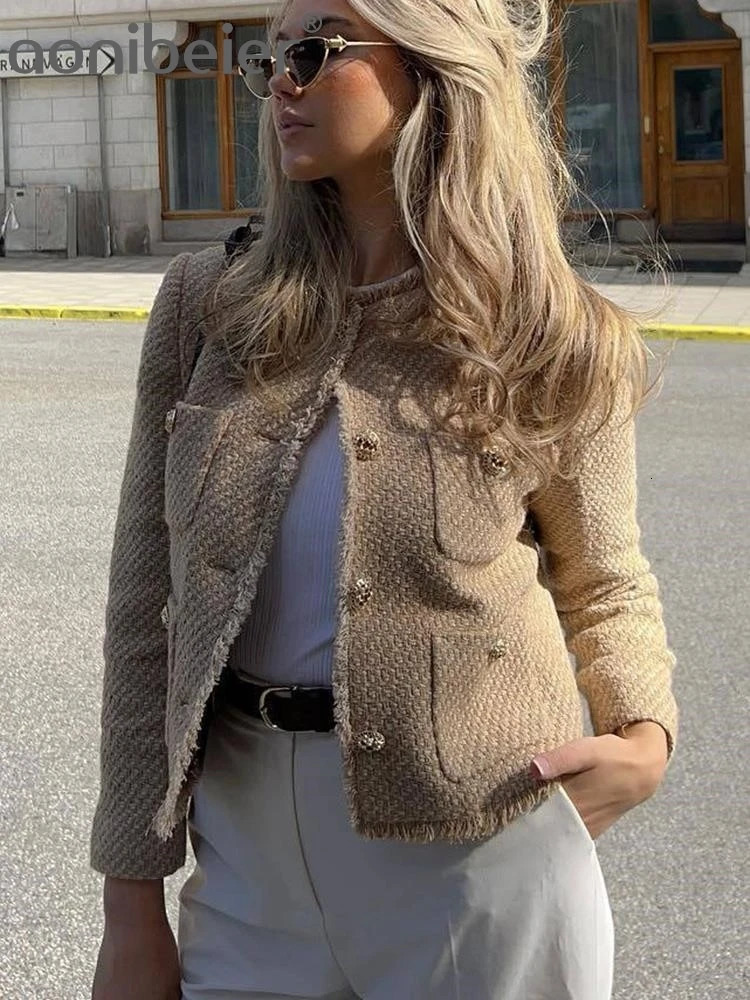 Aonibeier Elegant Women Blazer Traf Spring Long Sleeve Metal Buttons Office Suit Jacket Short Coat Female Crop Top Y2K 240807