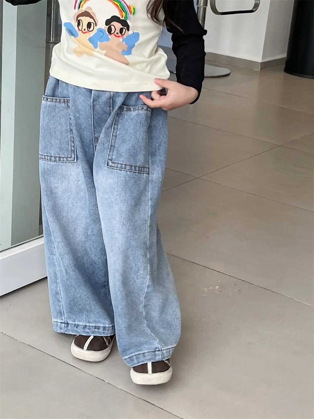 Jeans Spring and Autumn Childrens Pocket Wide Leg Jeans Contrast Loose Relaxed Pants for Boys and Girls Jeans Baby Kids Trousers