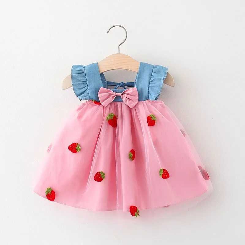 Summer girl dress cute and lovely denim mesh strawberry embroidery princess dress party dressW240720