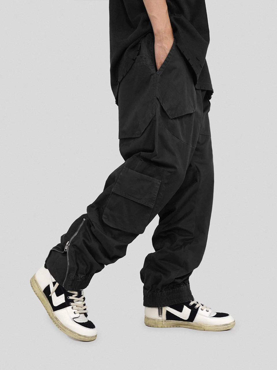 Designer Style Washed Distressed ThreeDimensional Cut MultiPocket Crotch Zipper AnkleTied Casual Pants for Men and Women 240806