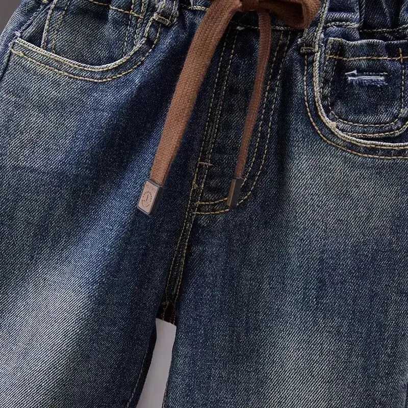 Jeans Boys Pants Spring and Autumn 2024 New Childrens Fashionable Loose Fit Jeans Boys and Baby Autumn Wear Trousers