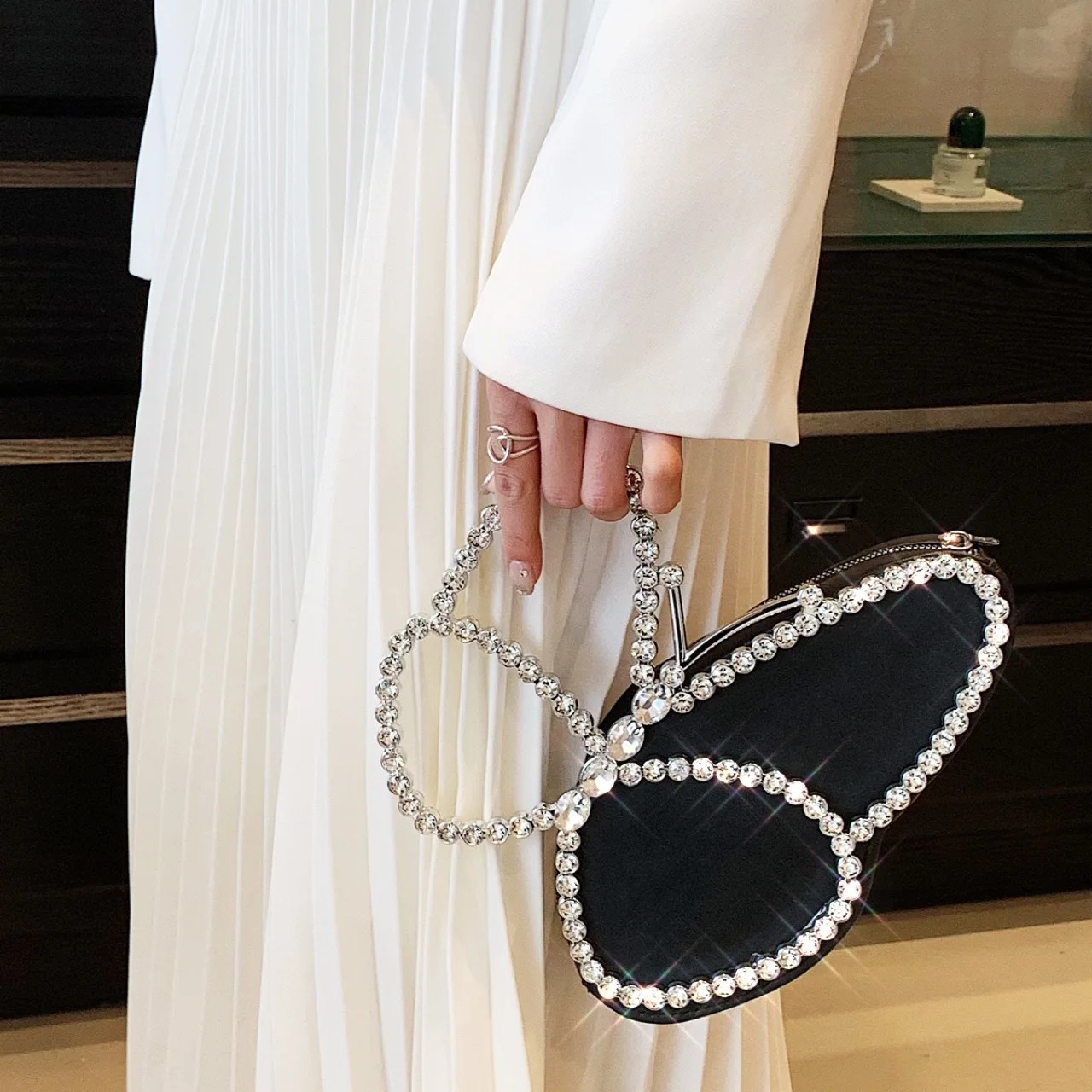 Sparkling Diamond Butterfly Glitter Evening Bag Handbag and Wallet 2023 Fashion Womens Wedding Party Clutch High Quality 240806Z