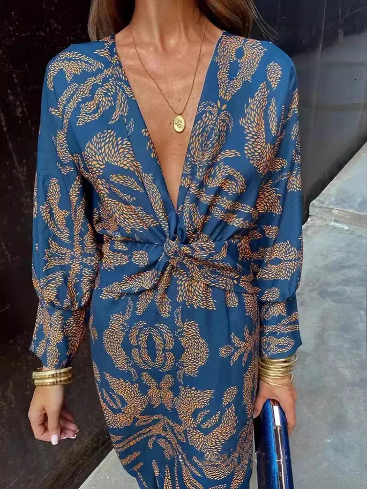 Spring Summer Fashion Printed Streetwear Dress Women Elegant Slim V Neck Midi Retro Printed Long Sleeved Slim Dress Women 240805