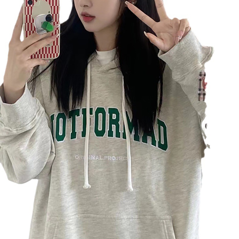 Velvet hooded sweatshirt for women in autumn and winter, new loose letter printed Korean fashion student coat, long sleeved top trend
