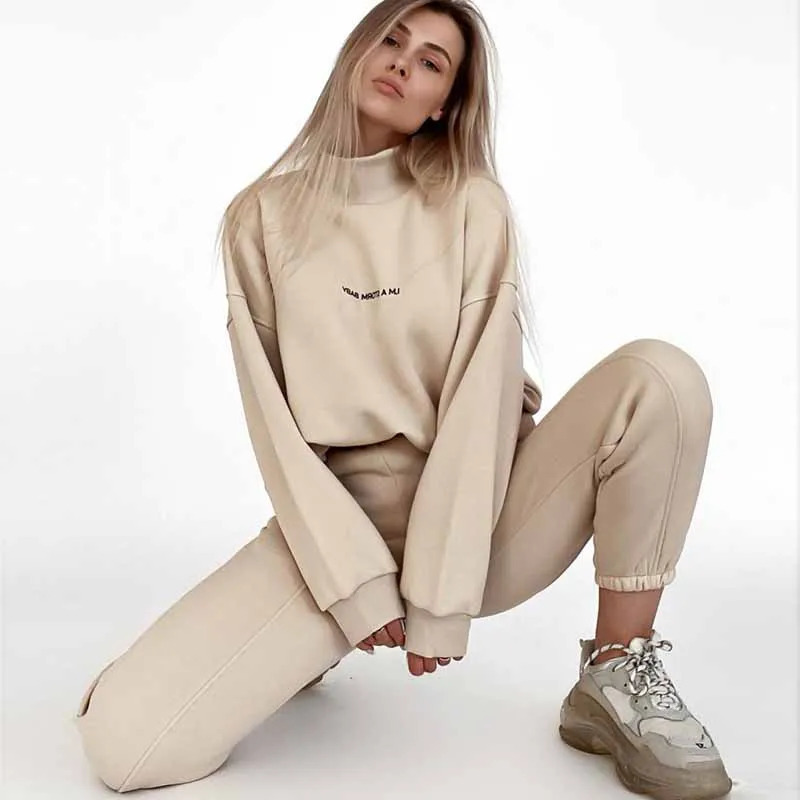 Women Tracksuit 2 Piece Set Sweatshirt And High Waist Sports Pants Warm Suit Autumn Winter Ladies Fashion Sportswear Set 240807