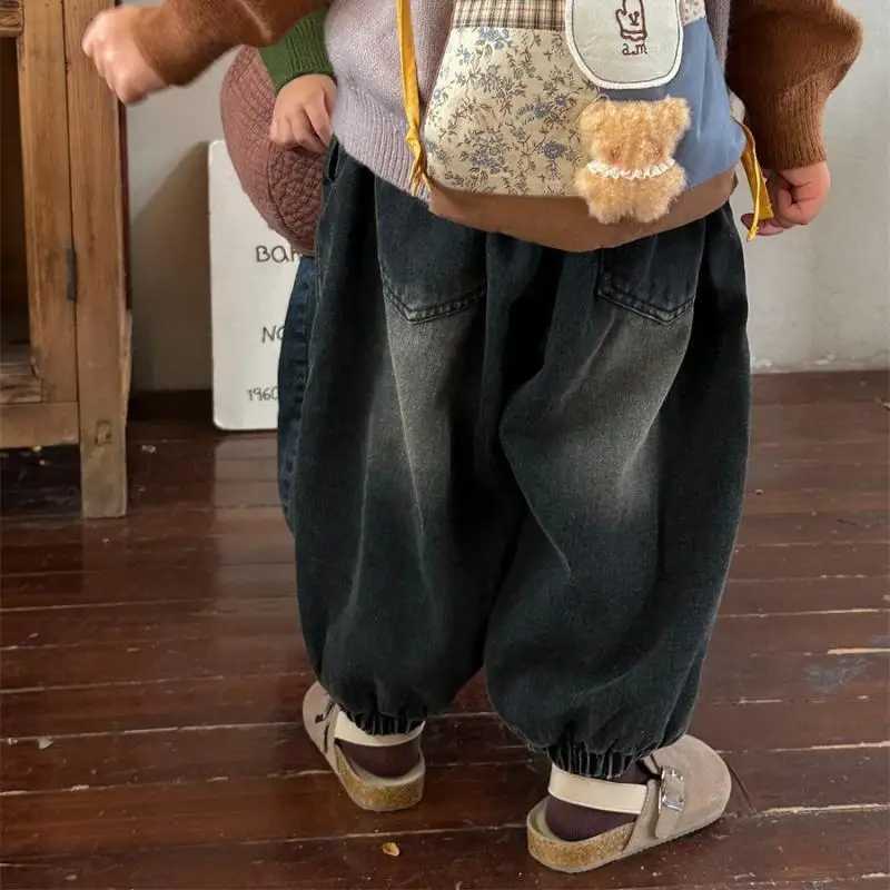 Jeans 1-7 Y Children Fashion Jeans Korean Boy Toddler Wear Girl Denim Wide Legged Trousers 2024 Spring New Girl Retro Lantern Pants