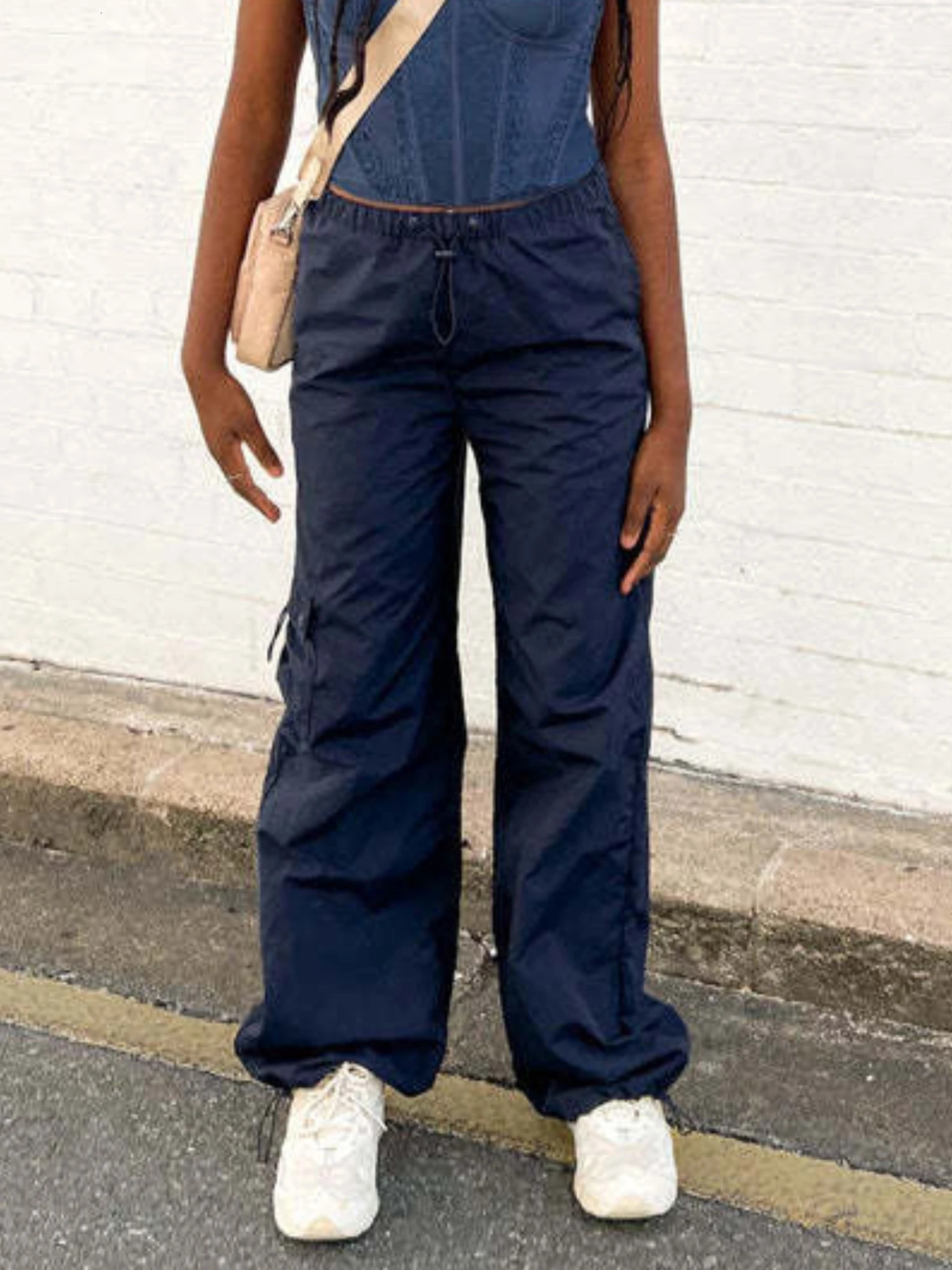 Womens Y2K Loose Drawstring Cargo Pants for Hiking and Running - Casual Low Waist Wide Leg Activewear with Multiple Pockets Z260314